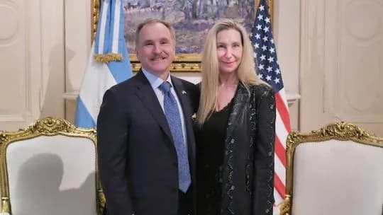 Karina Milei se reunió con el embajador de Estados Unidos antes de la llegada de dos funcionarios de Trump