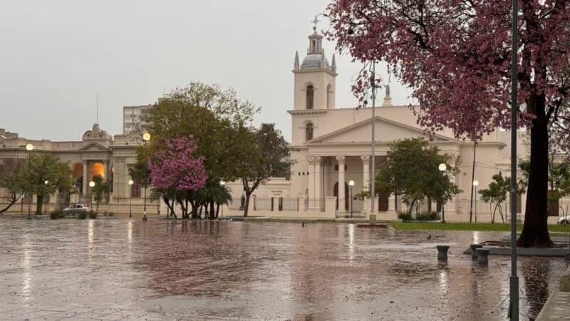 Alerta naranja en Corrientes: prevén tormentas severas, granizo y ráfagas de hasta 90 km/h