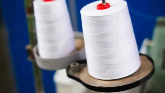 RDEco: cómo impactaría una corrección del dólar en la industria textil y el precio de la ropa