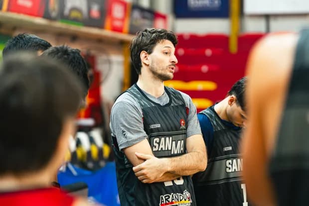Carlos Miño fue presentado como entrenador de San Martín