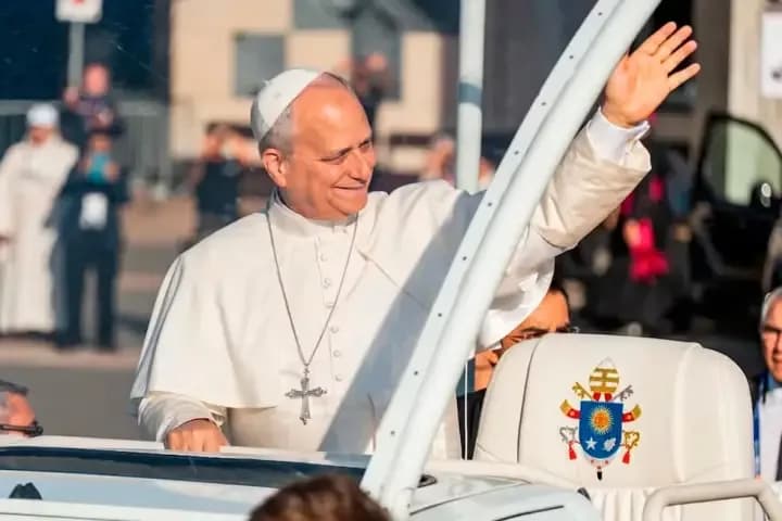 El Papa les confirmó a dos argentinos que vendrá en noviembre: "Allá vamos"
