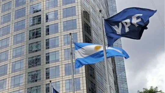 Juicio por YPF: Argentina pidió más tiempo a la Corte Suprema de EE.UU. tras la anulación del fallo por US$16.100 millones