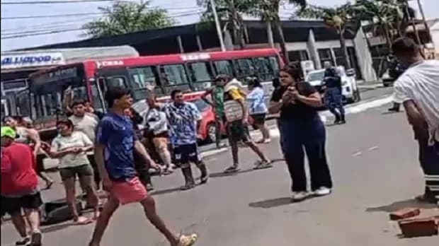 Vecinos de algunos barrios de Corrientes piden la apertura de lugares para evacuarse
