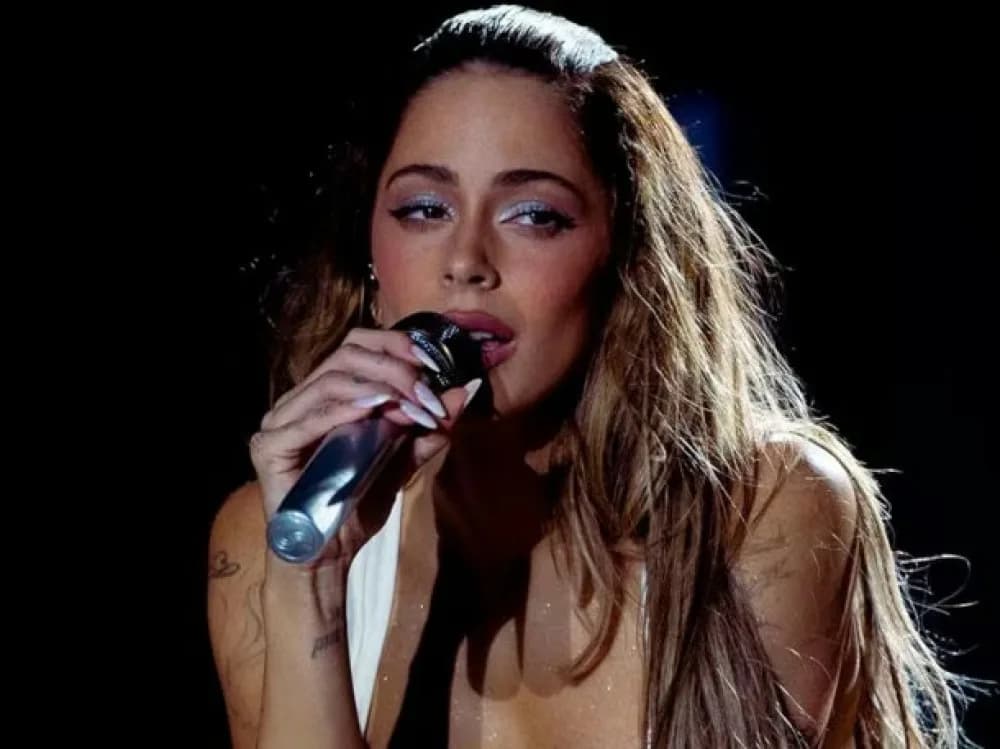 Tini Stoessel volvió a los escenarios y sentenció quiénes hoy son su familia