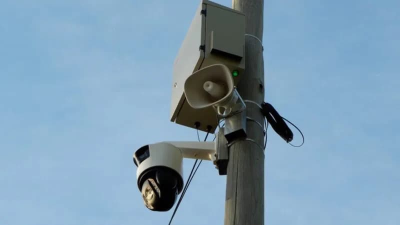Suman cámaras con altavoces para prevenir los basurales en la Capital