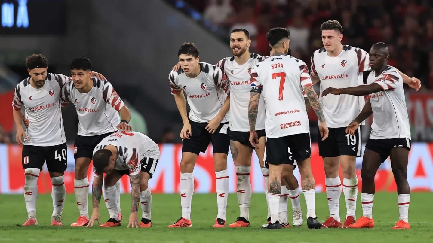 Otra vez de blanco: la "cábala" que funcionó en favor de Estudiantes - TyC Sports