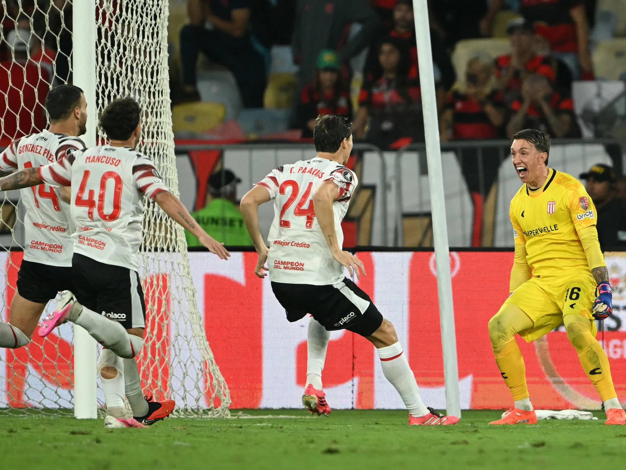 Los posteos de Estudiantes después del pase a la final: las lágrimas de Carrillo con Correa y el "Gimnasia" que sonó en la tribuna con el último penal