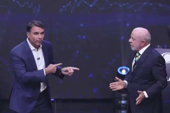 Elecciones en Brasil: Lula da Silva y Flávio Bolsonaro se miden en el último debate antes del balotaje