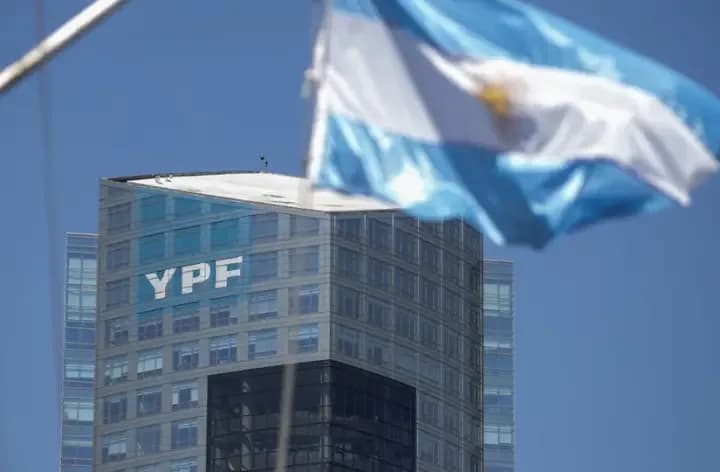YPF proyecta ganancias récord y confirma firma del acuerdo "Argentina LNG"