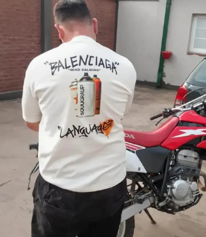Sospechoso de distribuir droga en moto