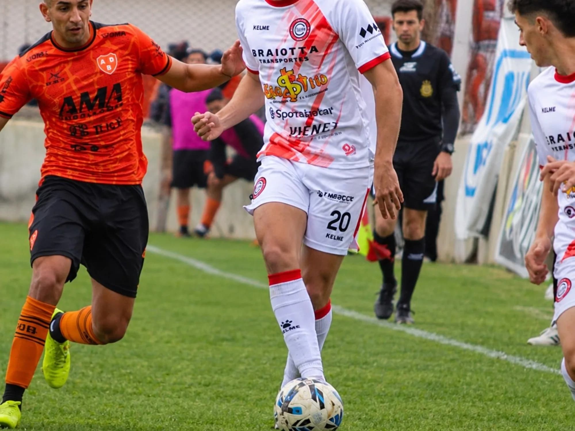 Los dos ascensos que se definirán este domingo en el fútbol argentino