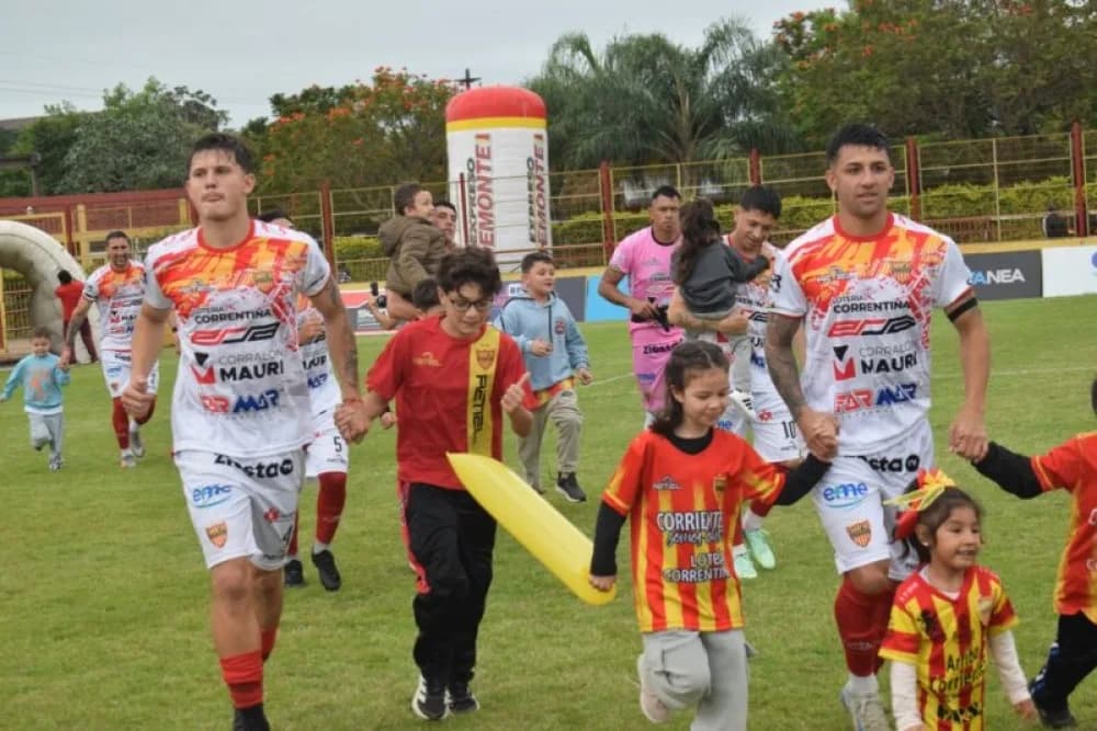 Viví Boca Unidos - Gimnasia de Chivilcoy a través de Sudamericana