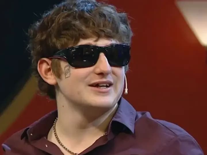Dillom frenó su show con un irónico mensaje hacia Javier Milei