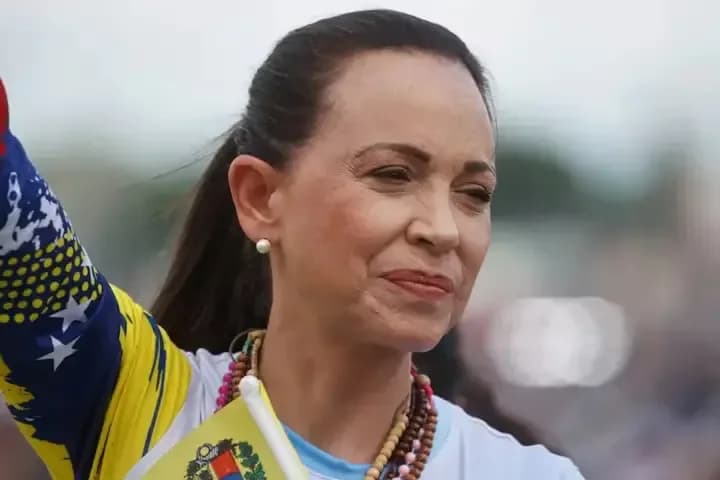 María Corina Machado regresó a Venezuela: "Estoy aquí. Con ustedes"