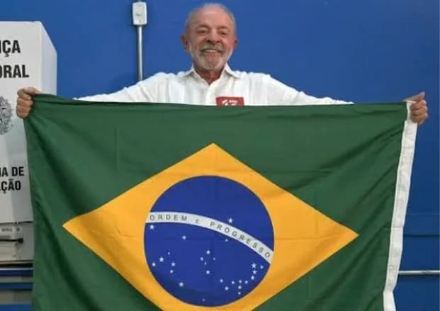 Lula logra una histórica remontada, gana a Flávio Bolsonaro y será presidente de Brasil por cuarta vez