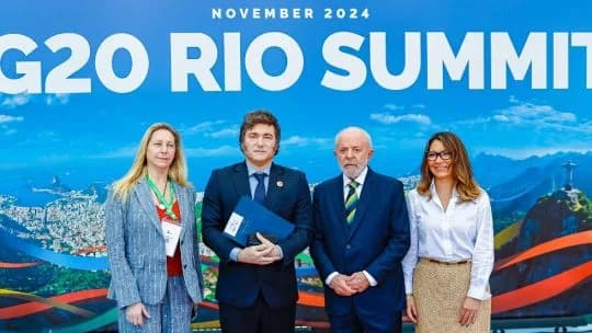 Del “Lula ladrón” al mutismo: el Gobierno nacional no habla de la victoria del PT en Brasil
