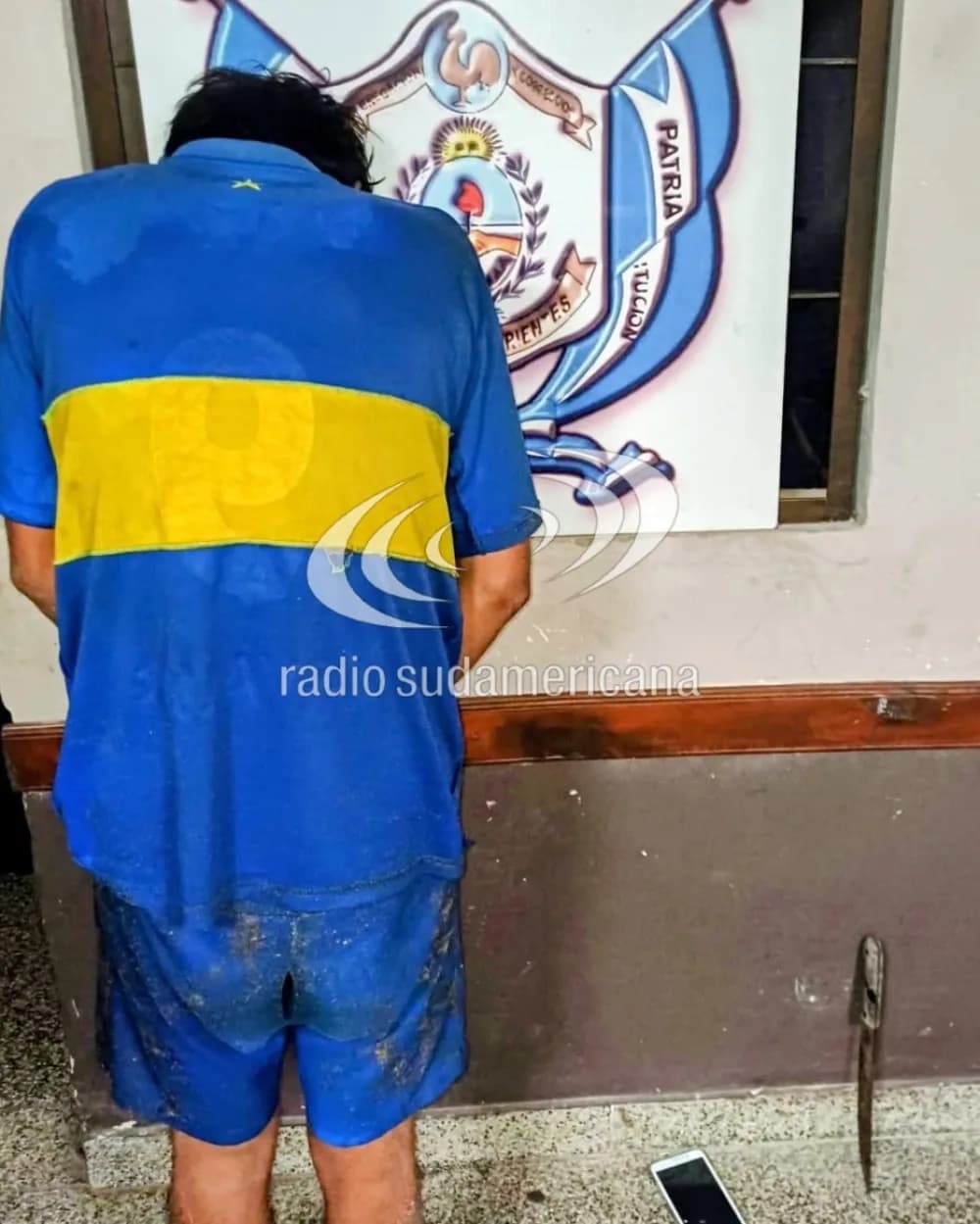 Amenazaba a transeúntes y enfrentó a policías con un machete
