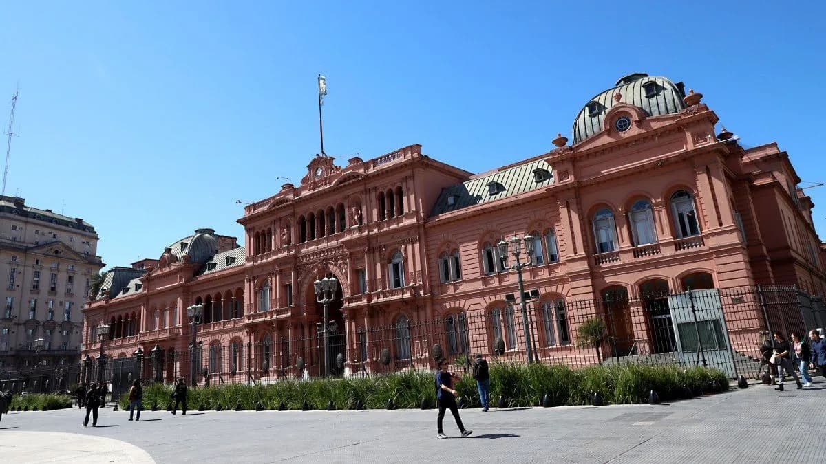 Milei cerró filas con su Gabinete tras la victoria de Lula y ratificó: "No vamos a corrernos ni un milímetro"