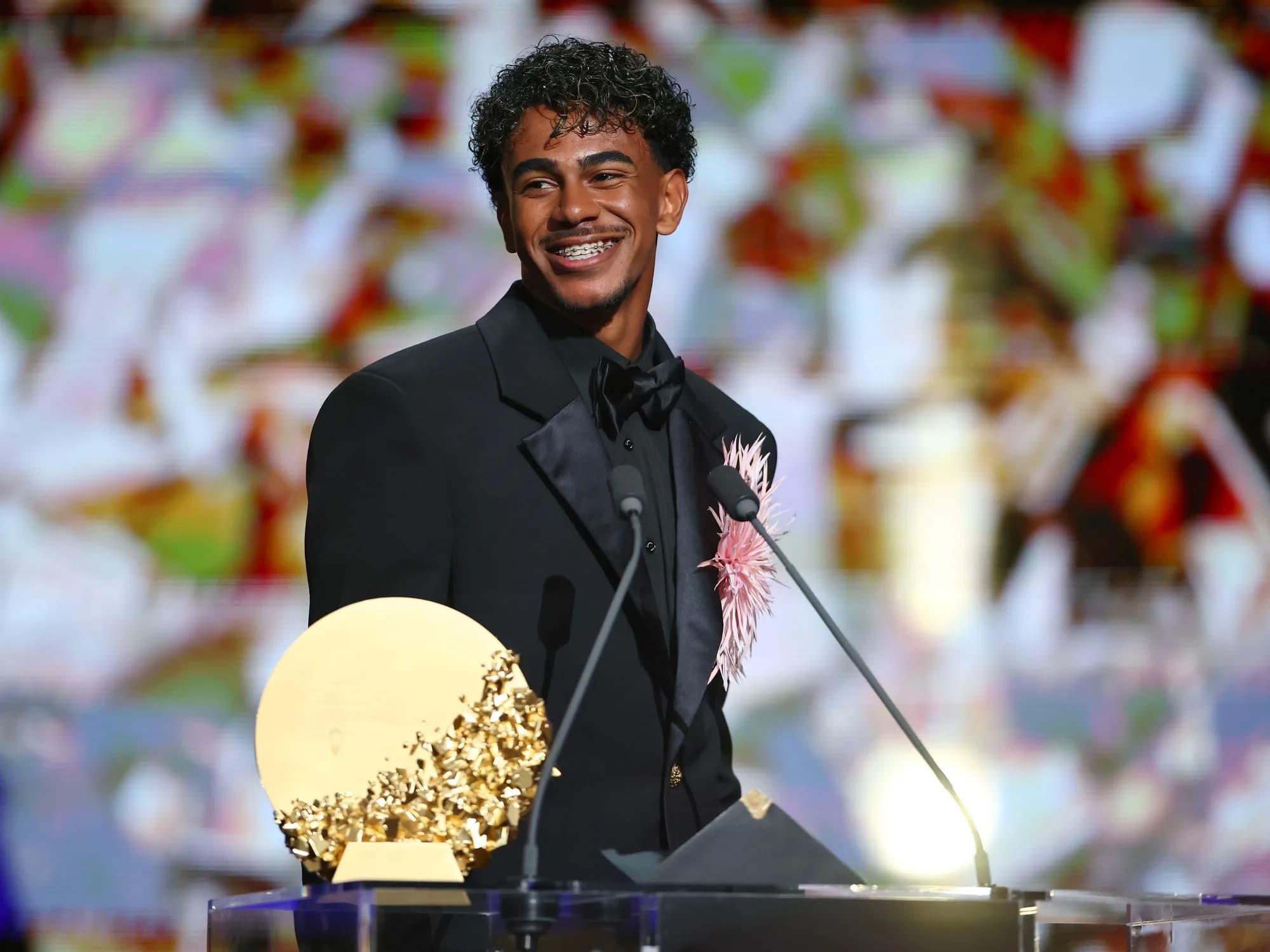 Lamine Yamal ganó el premio al Mejor Talento Joven, pero afirmó que debía ser para Cubarsí