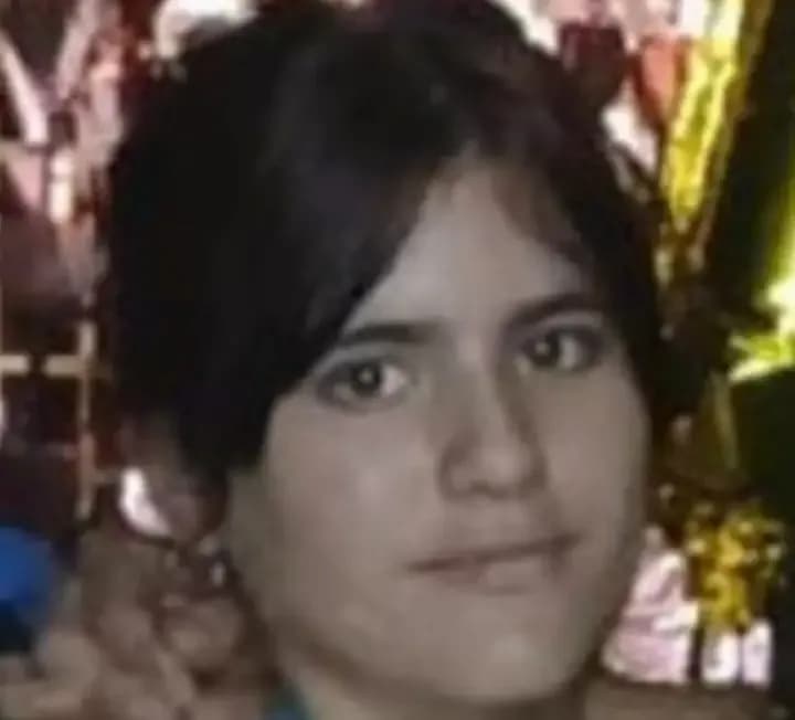 Buscan de manera urgente a una adolescente que desapareció en el barrio Quintana