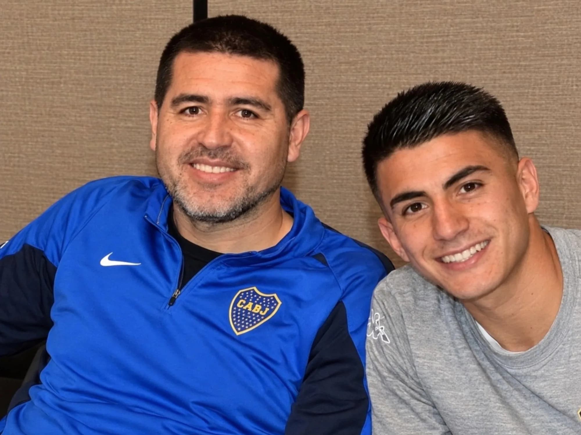 "Manda amigos a la cancha...", la confesión de Riquelme sobre Thiago Almada y la buena onda que le tiró a la estrella de River