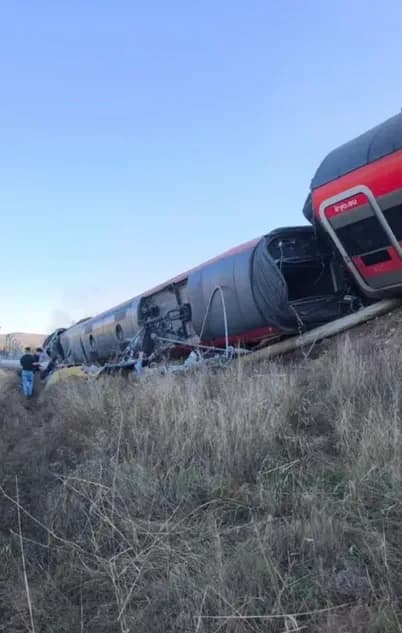 Choque de trenes en Toledo, España: hay al menos 10 muertos