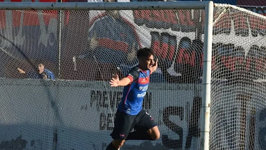 El trotamundos que a los 39 años es uno de los goleadores de la Primera Nacional - TyC Sports