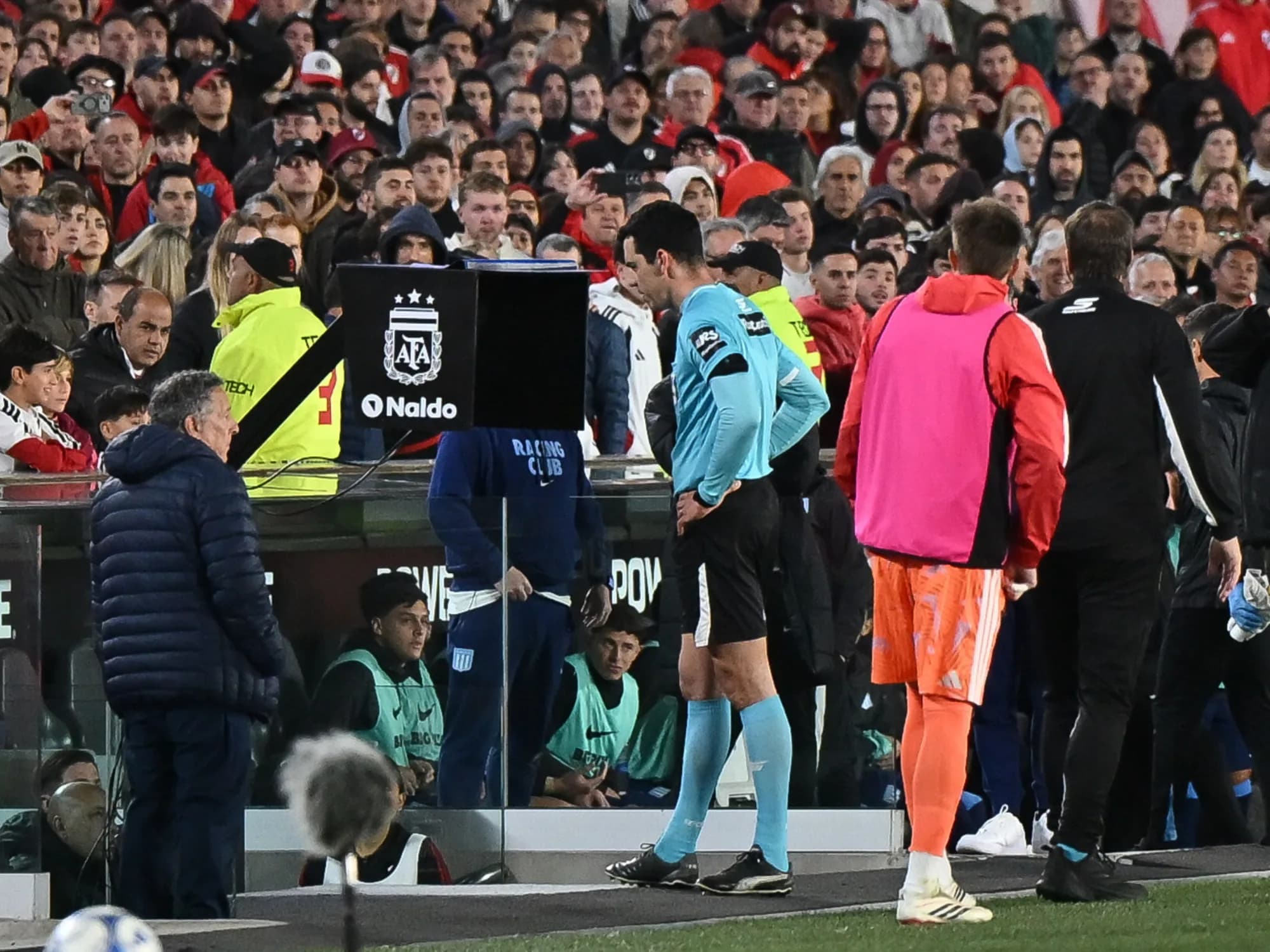 Portada de video: Tras la designación de Ramírez para el Súper, salió el audio del VAR del gol anulado a River contra Racing