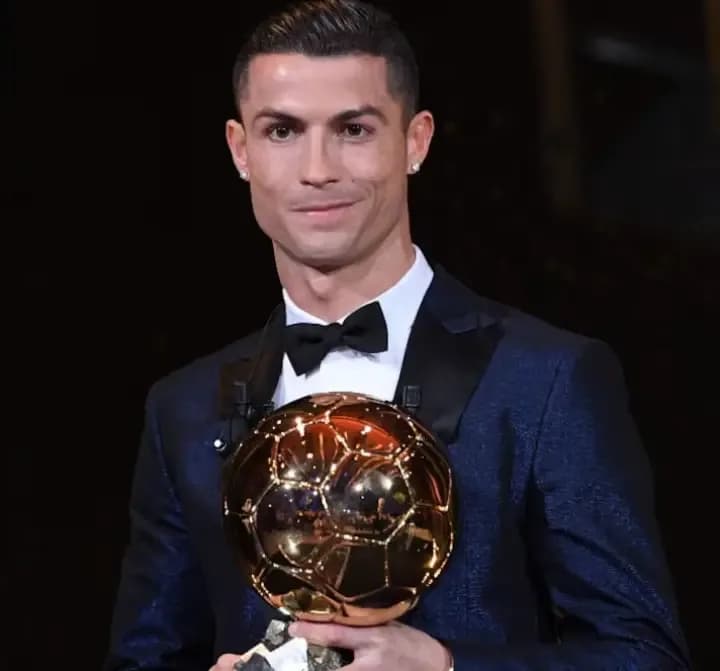 El Cristiano Ronaldo de 2008 ganó el B.O.A.T. a mejor Balón de Oro de la historia