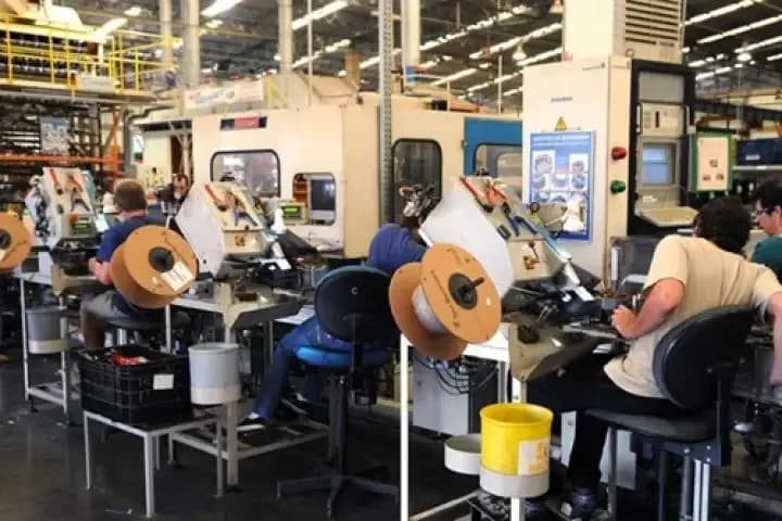 Continúan las dificultades en la producción y disminuyen las expectativas de expansión