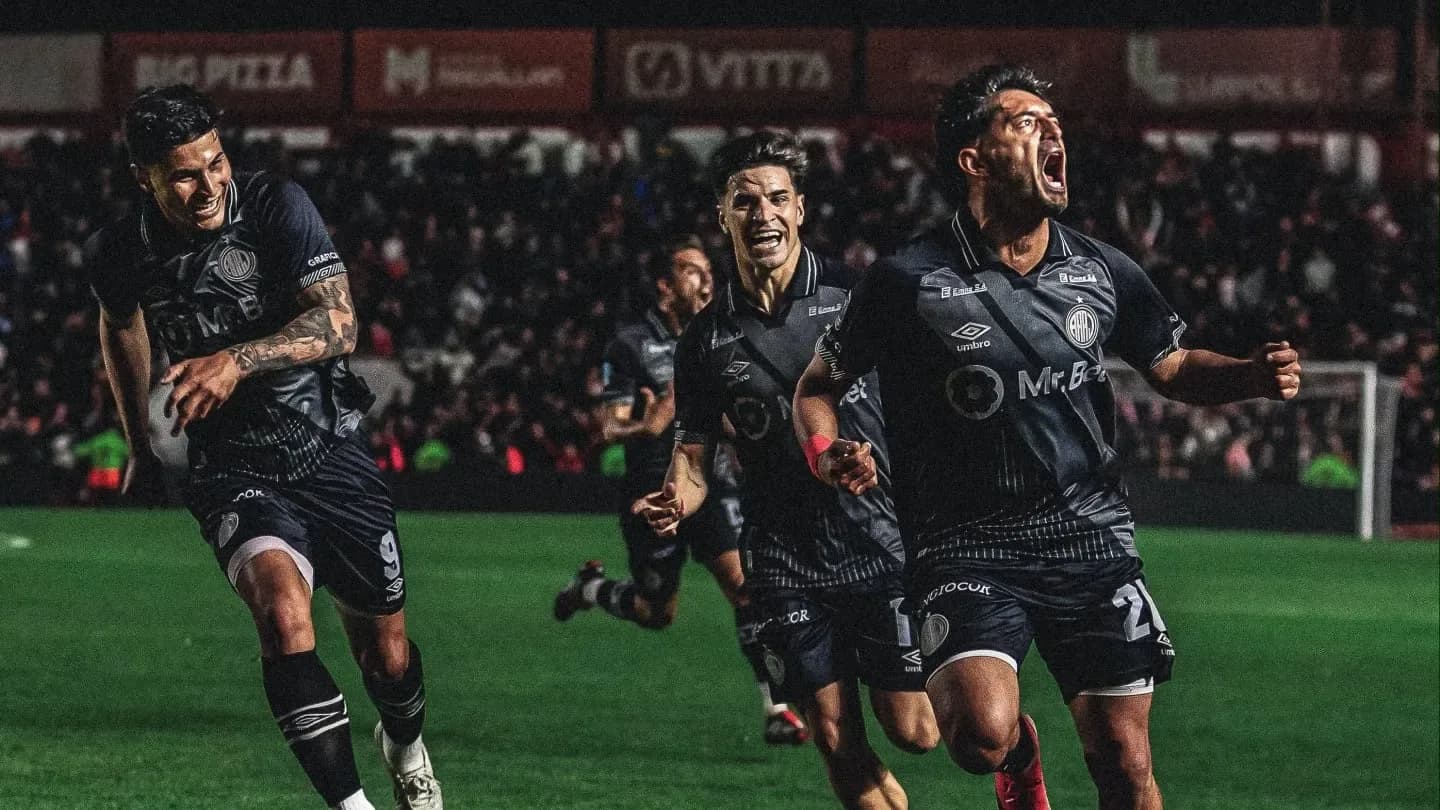 Misterio y debate en redes: qué se sabe de la "amarilla fantasma" de Argentinos - TyC Sports