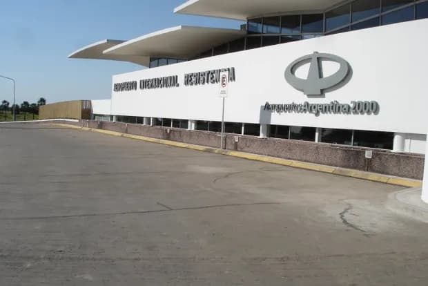 Chaco: "Va a explotar todo", dijo y lo bajaron del avión y demoró el vuelo por varias horas
