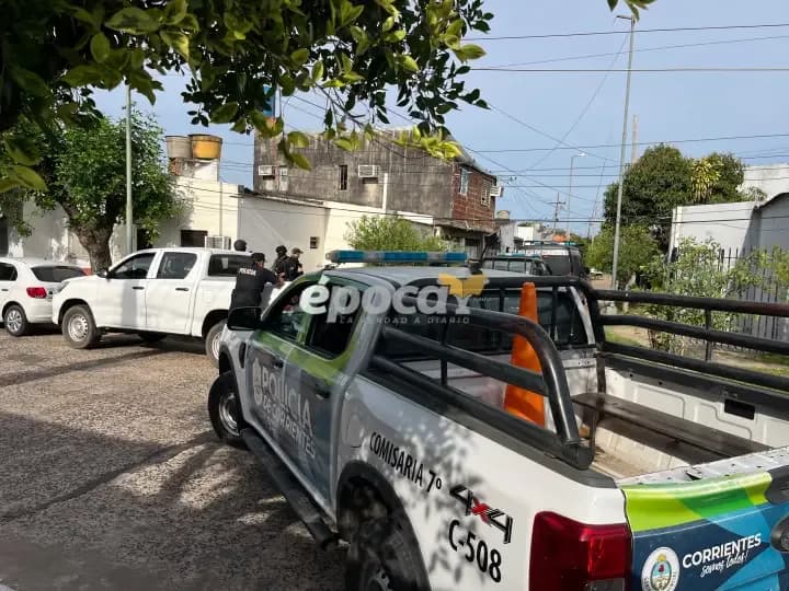 Demoraron a tres personas en un allanamiento en el barrio Pío X