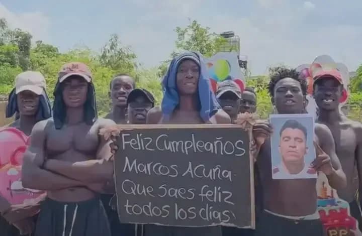El saludo africano que sorprendió a "Huevo" Acuña
