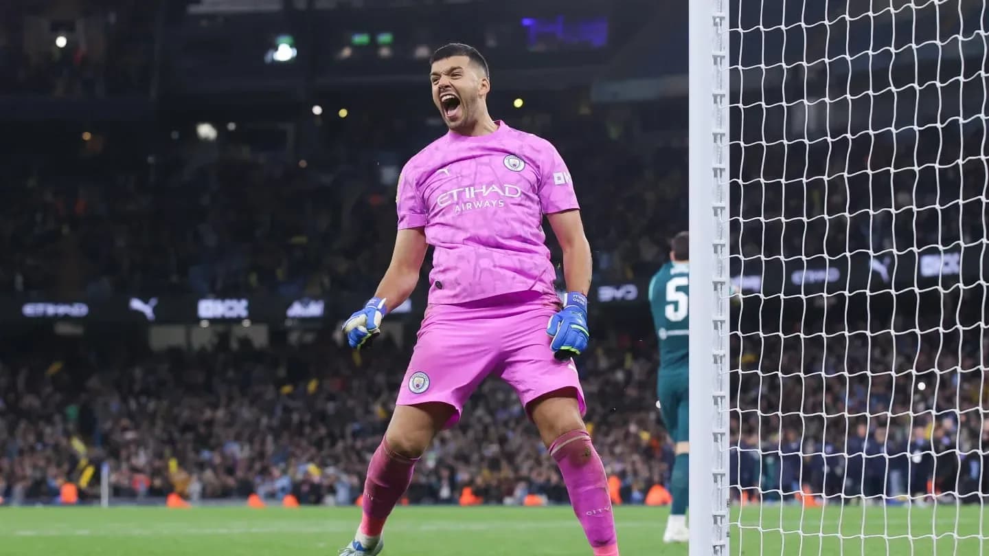 La tajante postura del DT de Manchester City sobre la titularidad de Rulli: “Este fin de semana…” - TyC Sports