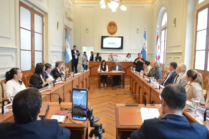 El Concejo analiza la adhesión a la emergencia hídrica y climática