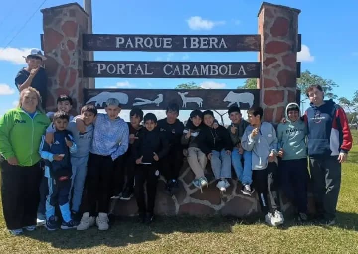 El equipo campeón de "El Mundialito" viajó a los Esteros del Iberá