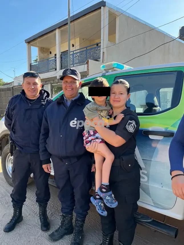 Corrientes: Policías auxiliaron a un niño de 3 años que se había atragantado