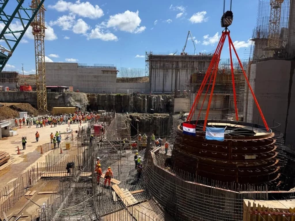 La Entidad Binacional Yacyretá marcó un hito de ingeniería en la obra de Aña Cuá