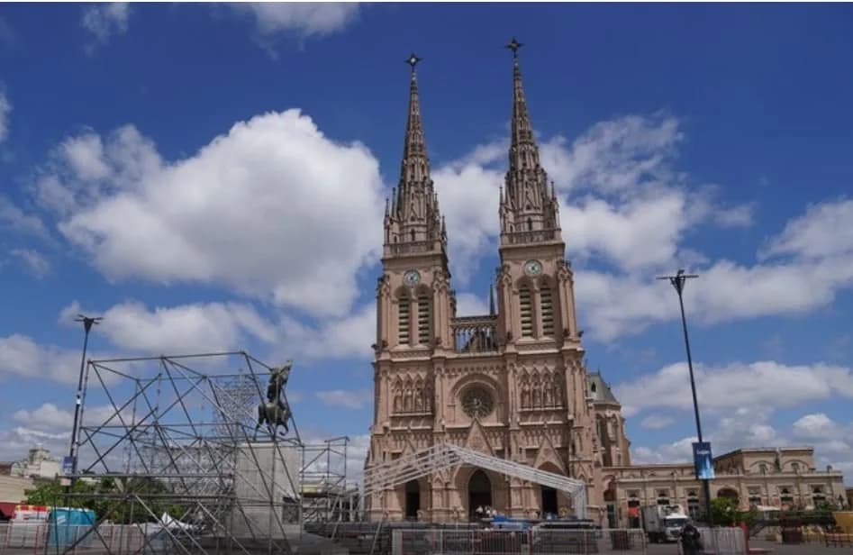 Luján recibirá al Papa con “zona cero”, 11 mil policías y un corte total del acceso